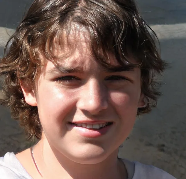 Our Team 3 Mason Lee – UI/UX Designer